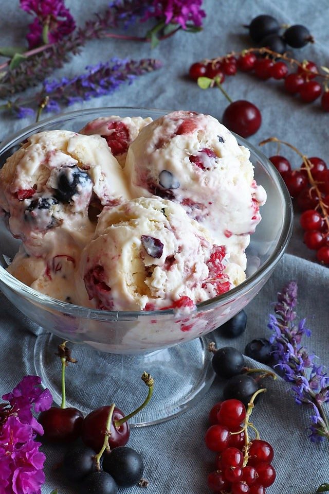 Berry Cheesecake Ice Cream