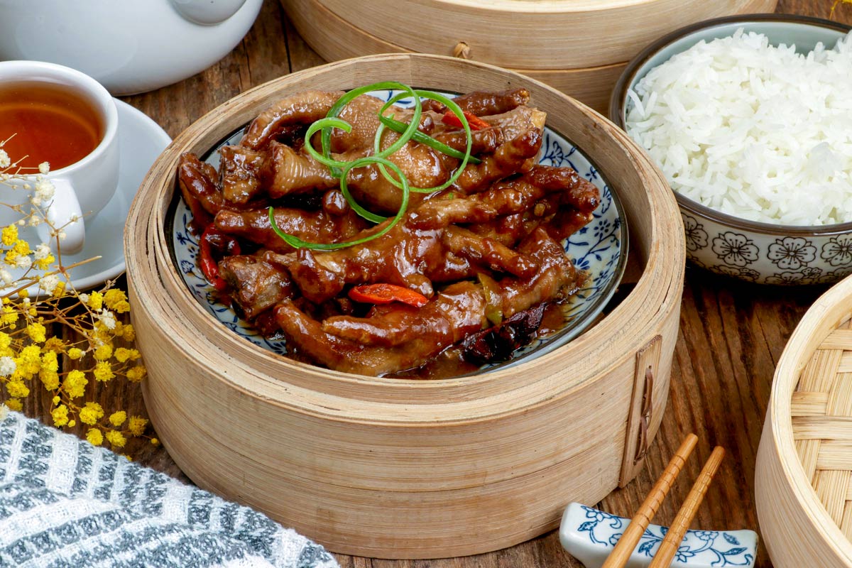 Chicken Feet Dimsum-style recipe with an umami sauce with a hint of spiciness.