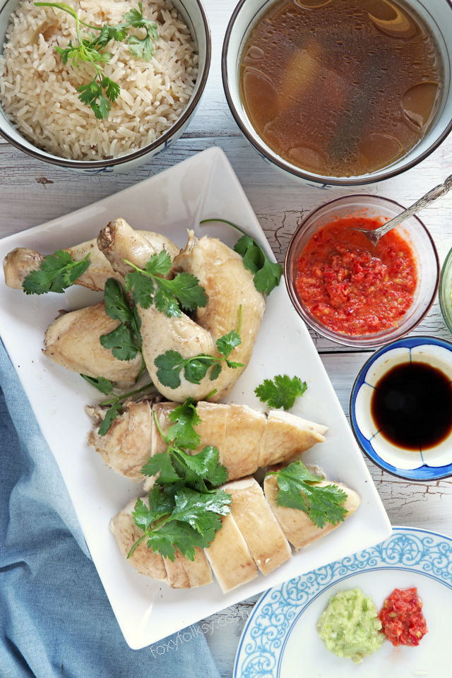 Get this Hainanese Chicken Rice recipe with 3 dipping sauces! A 3-in-one dish that you will surely love! | www.foxyfolksy.com