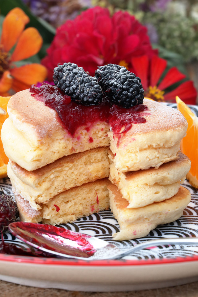 Inside of japanese Souffle pancakes