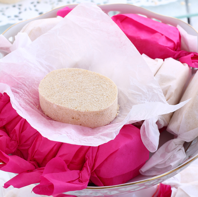 Polvoron is a Filipino shortbread-like cookie/ candy made of roasted flour, powdered skim milk, sugar and butter and this has added cashew in it to make it extra special. It is so easy to make and a real treat. |www.foxyfolksy.com