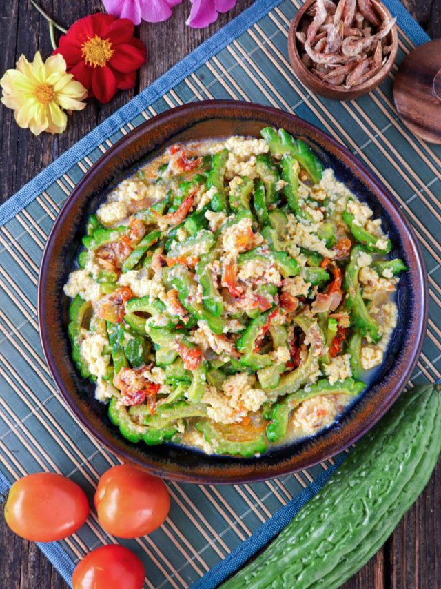 Sauteed bitter melon with tomatoes and eggs.