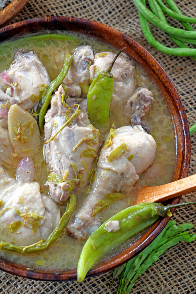 How to make Sinampalukang Manok